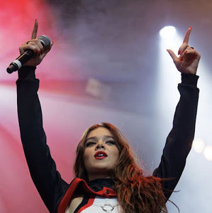 Meet your Posher, Isabelle